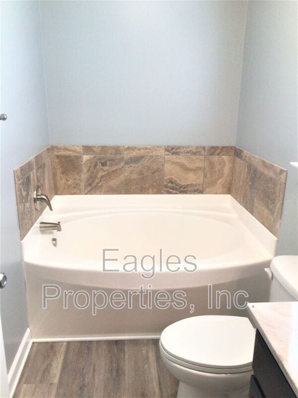 Building Photo - 511 Planters Ridge Dr