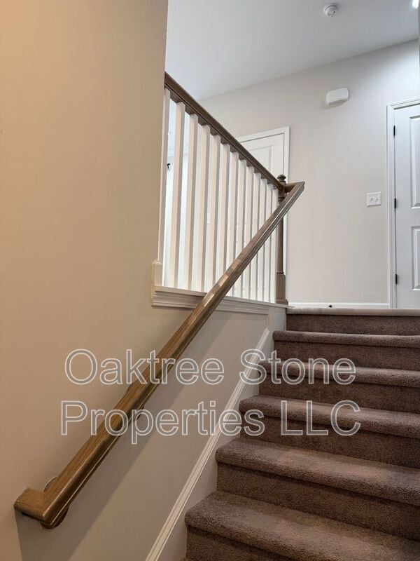 Building Photo - 1996 Main St NW