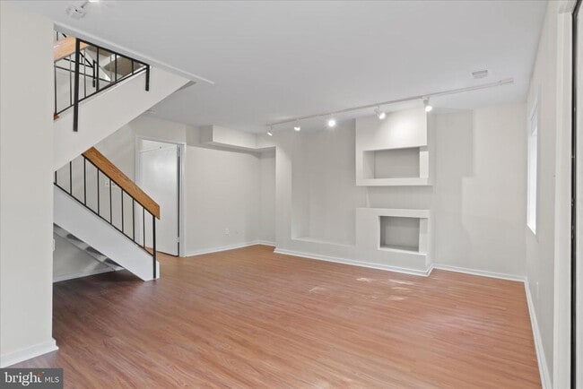 Building Photo - 2208 Cartwright Pl