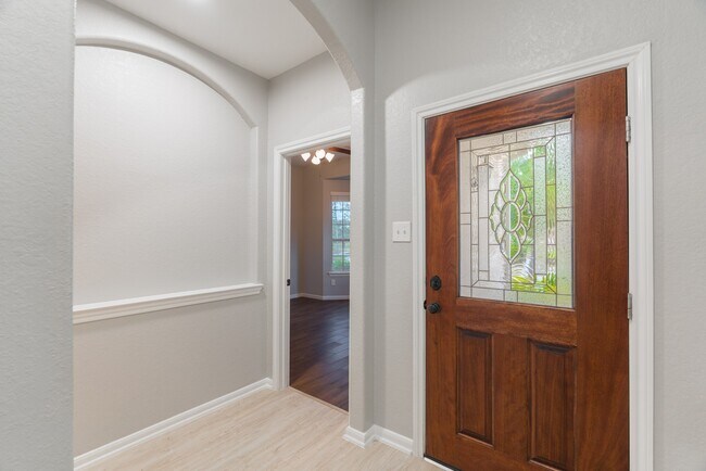 Building Photo - 24314 Hill Creek Falls
