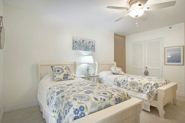 Building Photo - 2400 S Ocean Dr