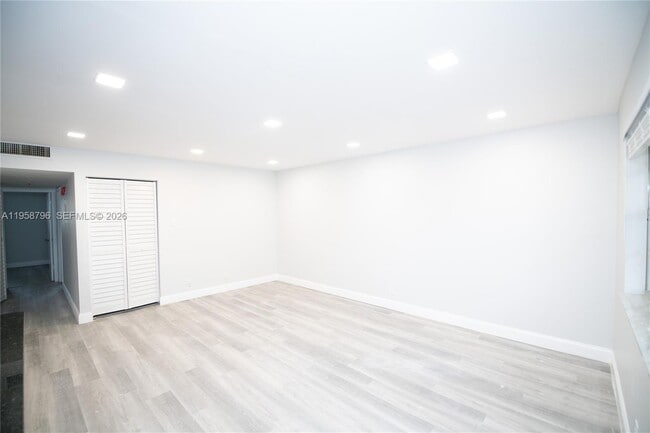 Building Photo - 8704 NW 35th St