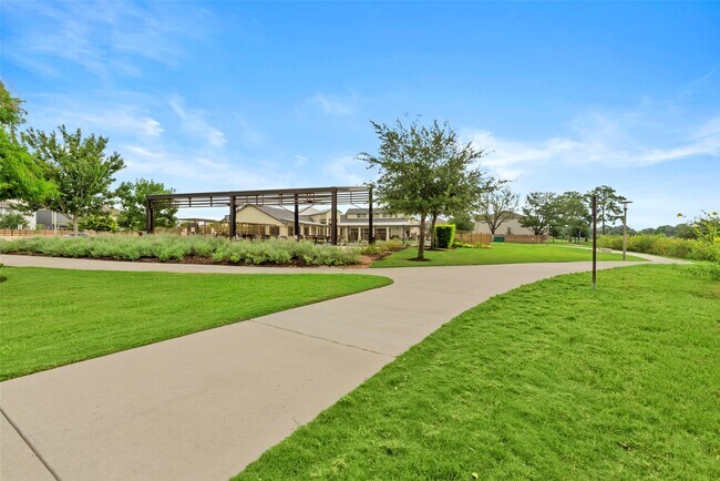 Building Photo - 10013 Rustic Charm St