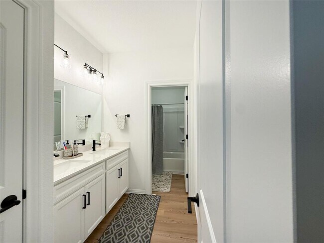 Building Photo - 253 Inlet Ln