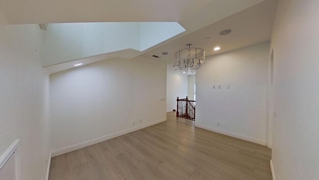 Building Photo - 325 Canal Wy