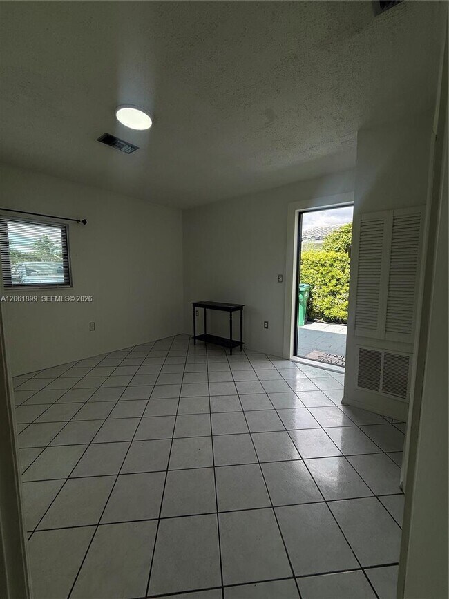 Building Photo - 13101 SW 82nd Terrace