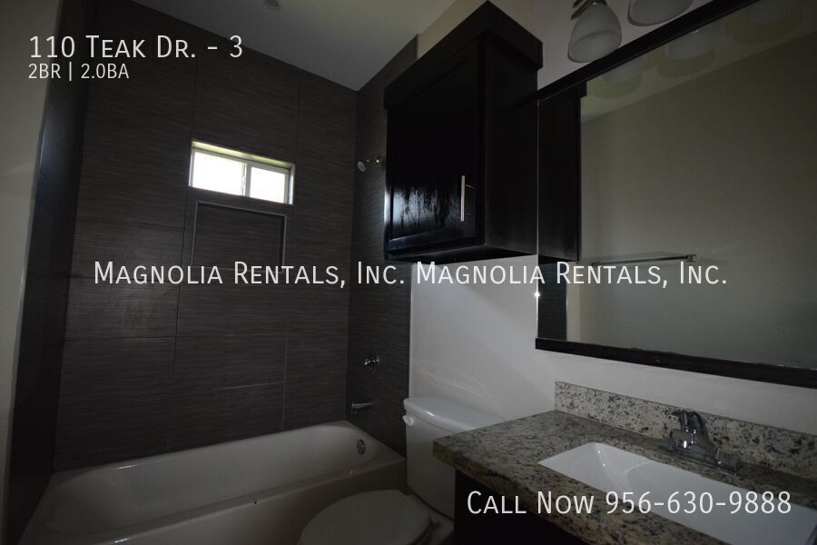 Building Photo - 110 Teak Dr