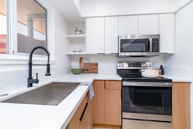 Building Photo - Astrid Place, Fair Oaks - Modern Luxury Townhomes