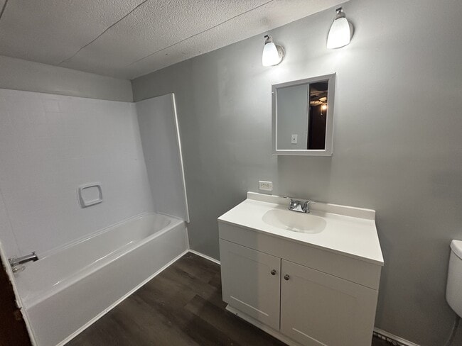 Building Photo - 207 Cherry Tree Dr