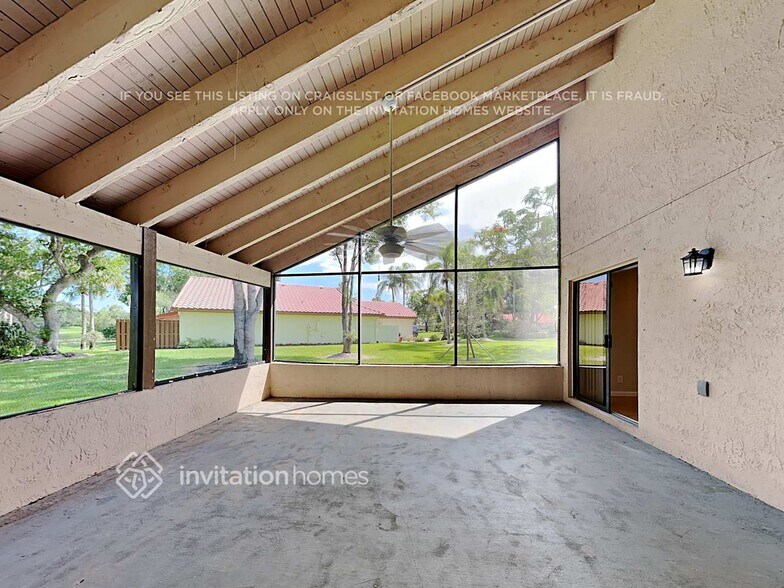 Building Photo - 2240 Tallahassee