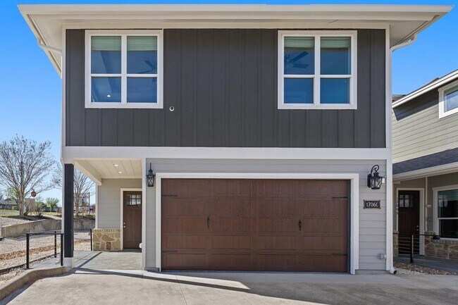 Primary Photo - 1706 Cedar Bend Dr