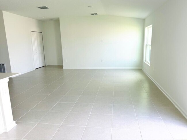 Building Photo - Brand New Home For Rent in Crosswinds Haines City with 4 Bedrooms