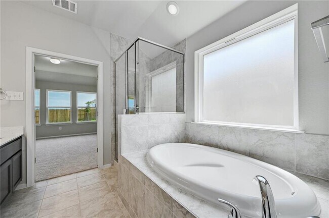 Building Photo - 224 Rollingwood Dr