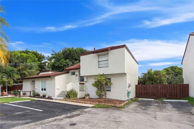 Building Photo - 622 NW 98th Ct