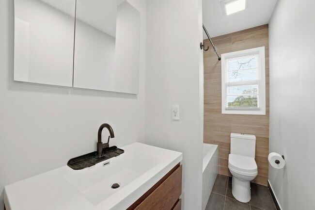 Building Photo - 59 Bernards Ave