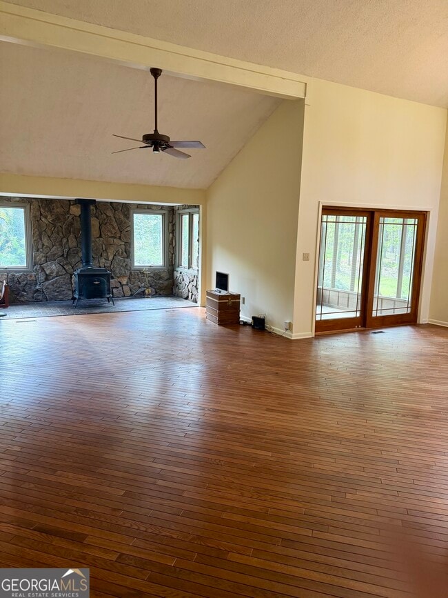 Building Photo - 507 Bridlepath Ln