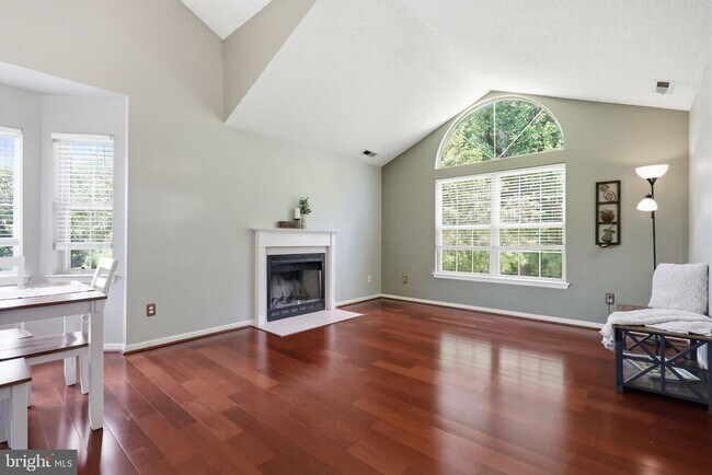 Building Photo - 3604 Waltham Ct