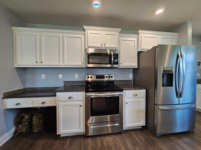 Building Photo - 5787 Dogwood Dr E