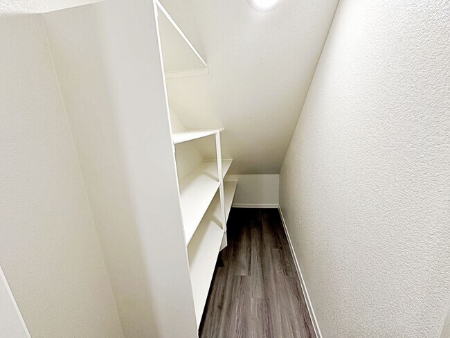 Building Photo - 1 MONTH FREE RENT* 3 BEDROOM TOWNHOUSE LOCATED IN INSPIRADA