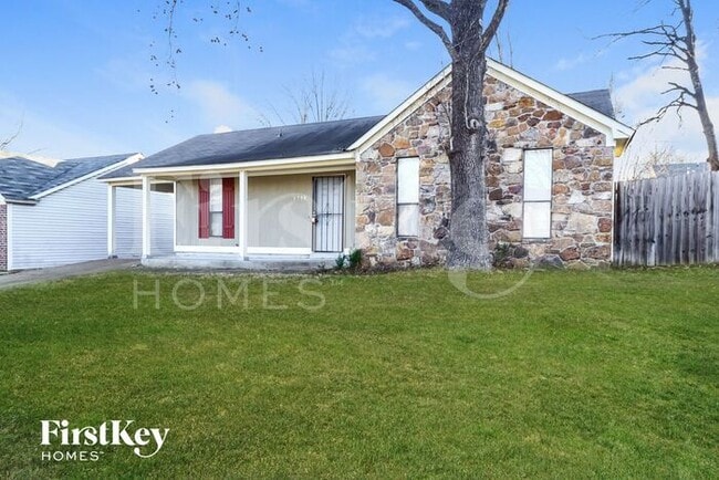 Building Photo - 5798 Jardin Pl