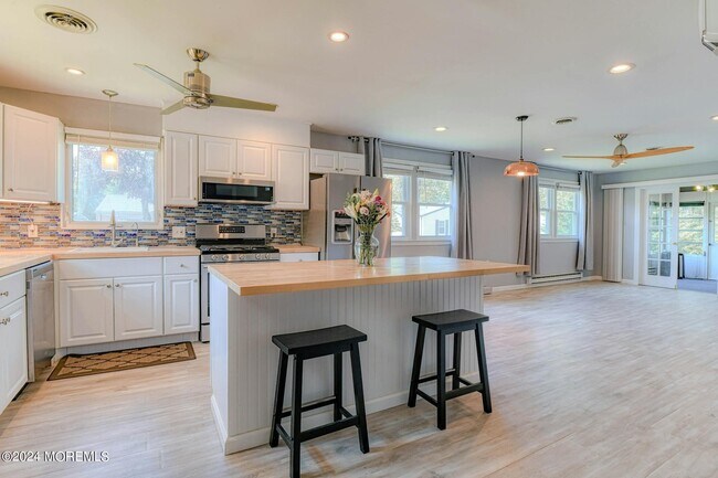 Building Photo - 35 Auburn St