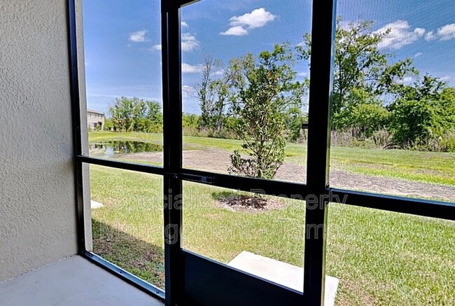 Building Photo - 1318 White Fox Run