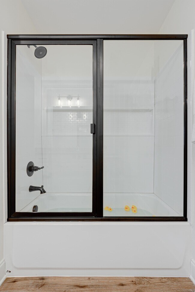 Building Photo - 1005 Beech Tree Cv