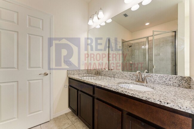 Building Photo - 106 Boxwood Ln