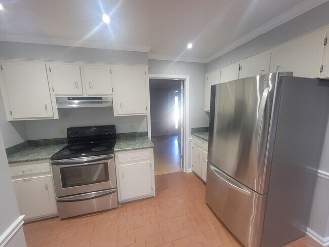 Building Photo - 4768 Red Leaf Ct