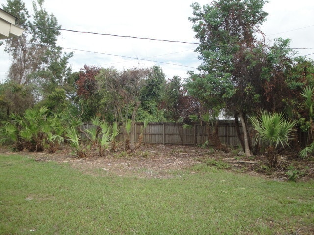 Building Photo - CLOSE TO SHOPPING AND SCHOOLS AVAIL OCTOBER 2nd