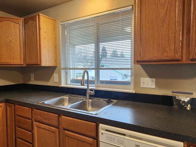 Building Photo - 204 N Harrison St