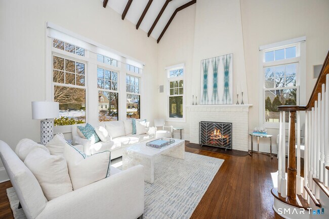 Building Photo - 20 Outlook Dr