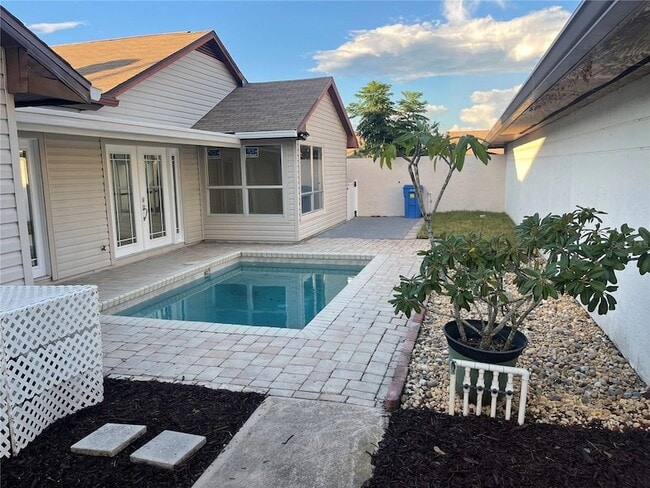 Building Photo - 10813 Venice Cir