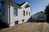 Building Photo - 1241 Locust Ave