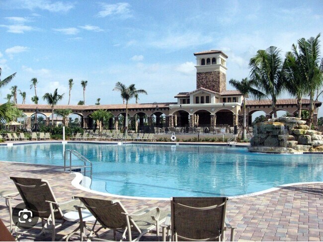 Building Photo - 6185 123rd Ln