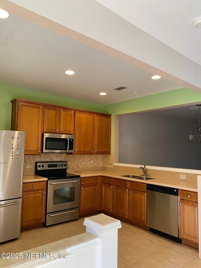 Building Photo - 4204 Crownwood Dr