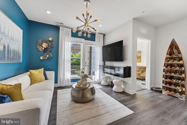 Building Photo - 102 St Ives Pl