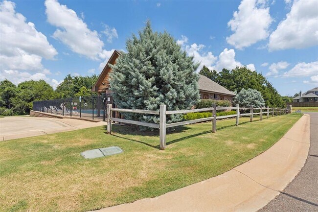 Building Photo - 13640 Ridge View Ln