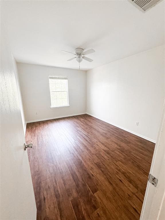 Building Photo - 303 Wegstrom St