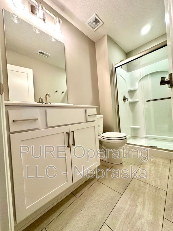 Building Photo - 17451 Tucker St