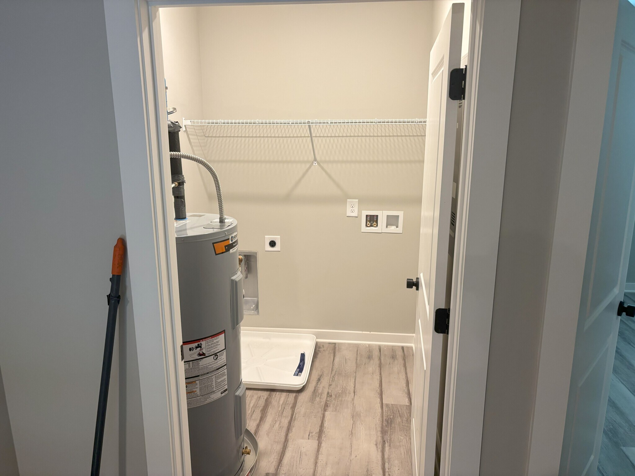 Building Photo - 439 Hobbs Ave