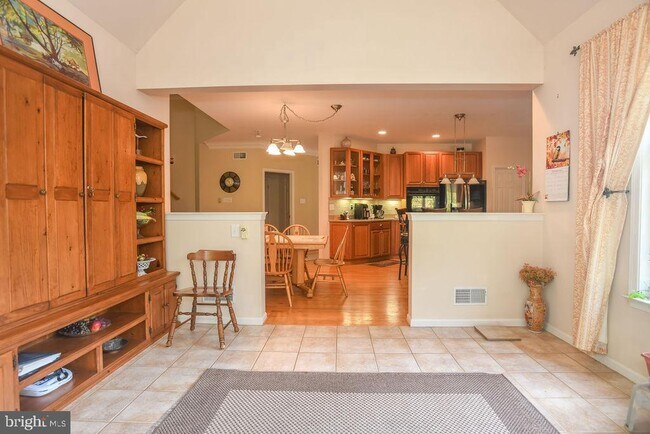 Building Photo - 205 Dangina Dr