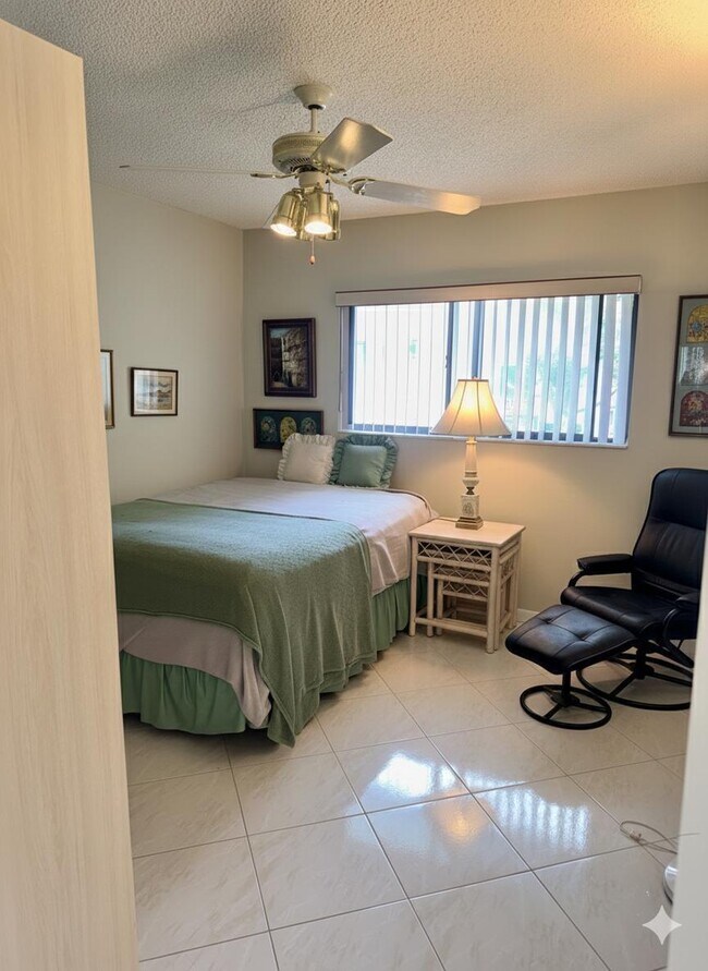 Building Photo - 15235 Lakes of Delray Blvd