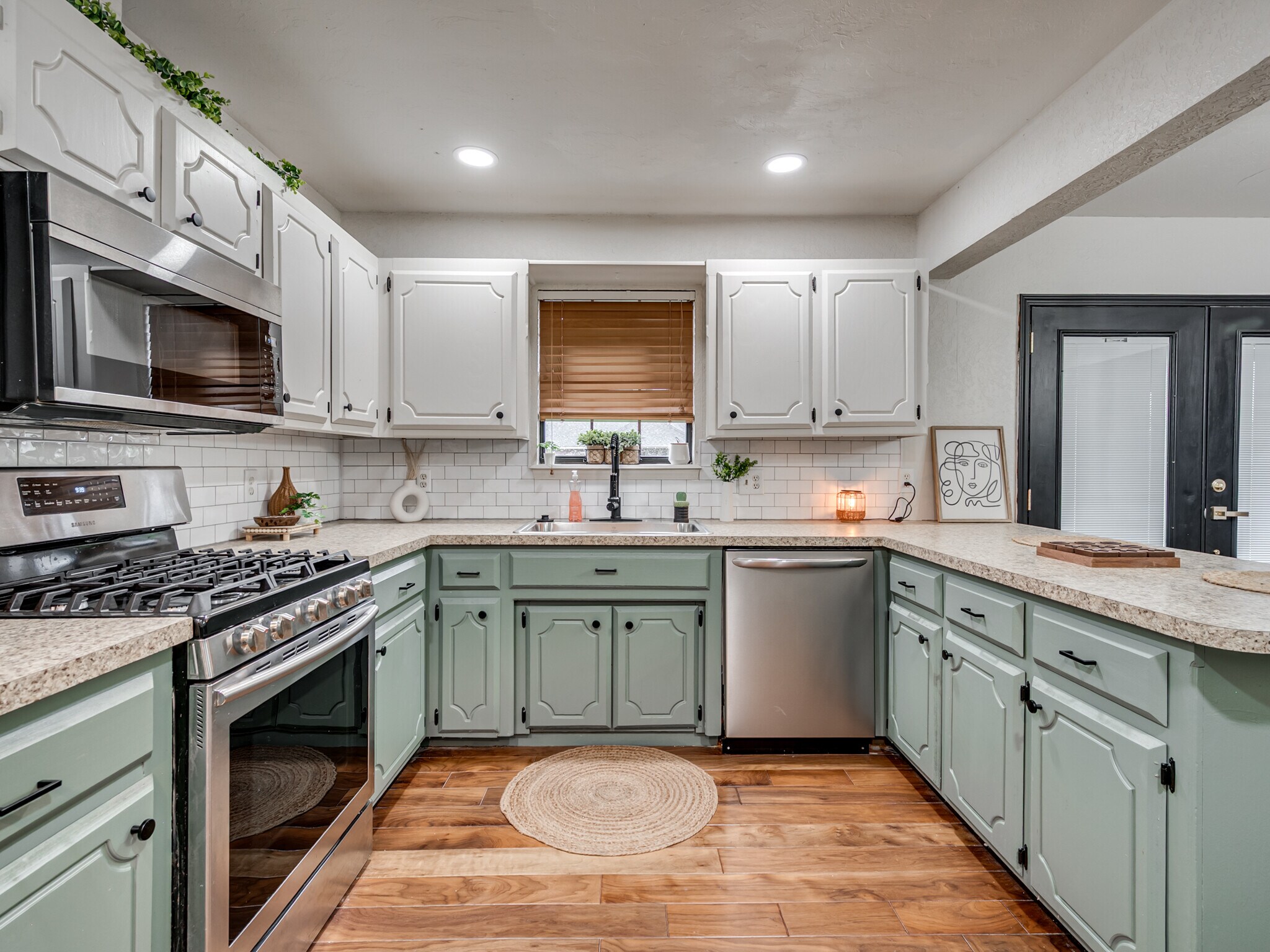 Kitchen - 5301 SE 82nd St