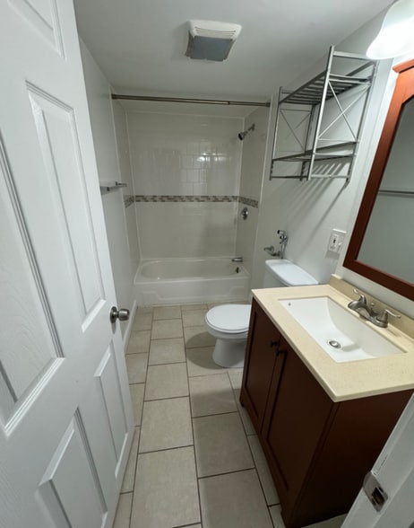 Building Photo - 28 Decatur St