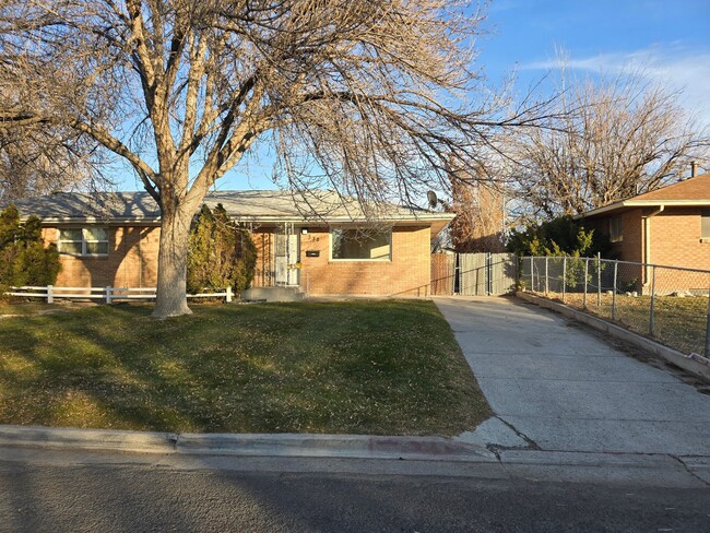 Building Photo - Richardson Duplex