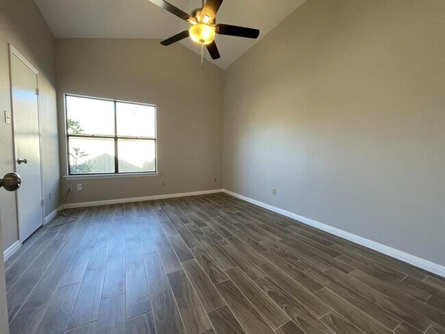 Building Photo - 1809 Prairie Star Ln