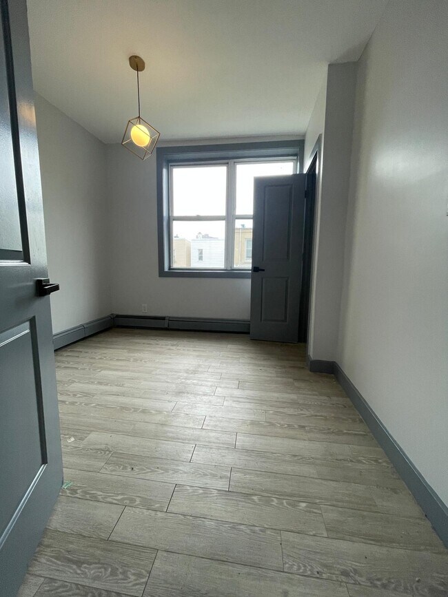 129 63rd St 1R - 130 63rd St
