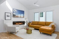 Building Photo - 710 Heliotrope Ave