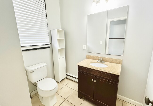 Building Photo - 504 Catherine St